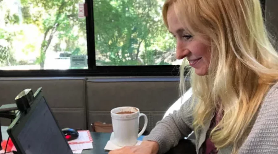 Shift your mindset to expand your business into million dollar years